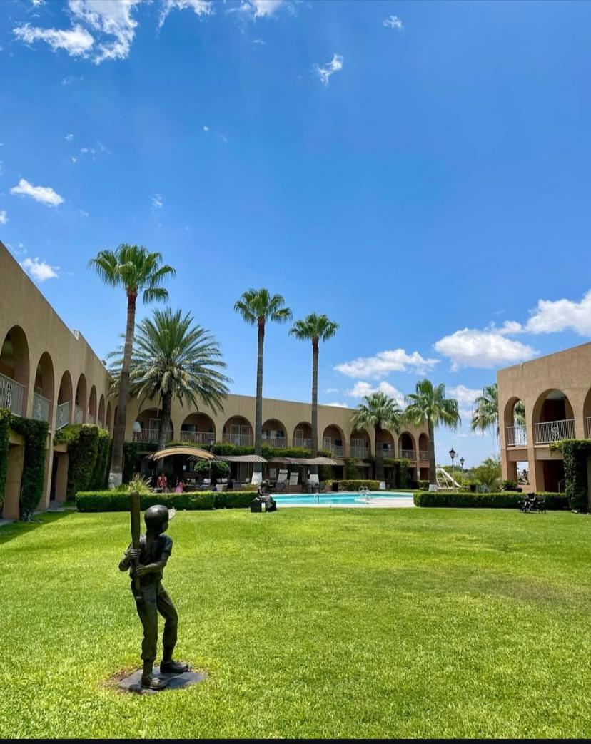 Hotel Santa Fe Camargo Luaran gambar